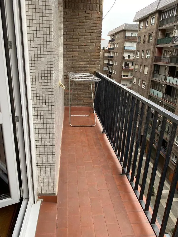 Habitación en casa particular Habitacion Con Balcon Y Wifi Bilbao España
